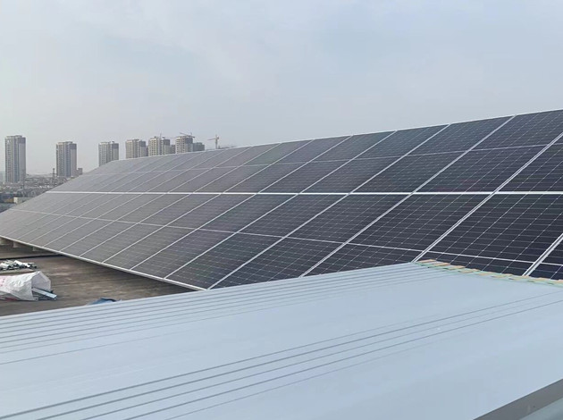 Sistema solar de telhado Sunerise 267KW para uso industrial